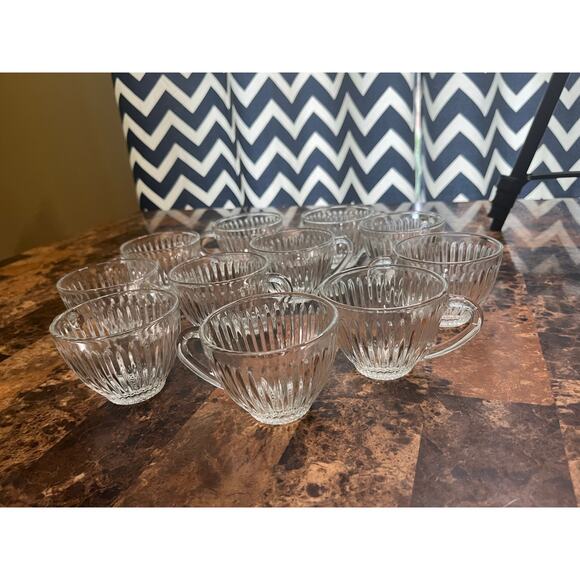 Vintage glass punch cups - Picture 1 of 7